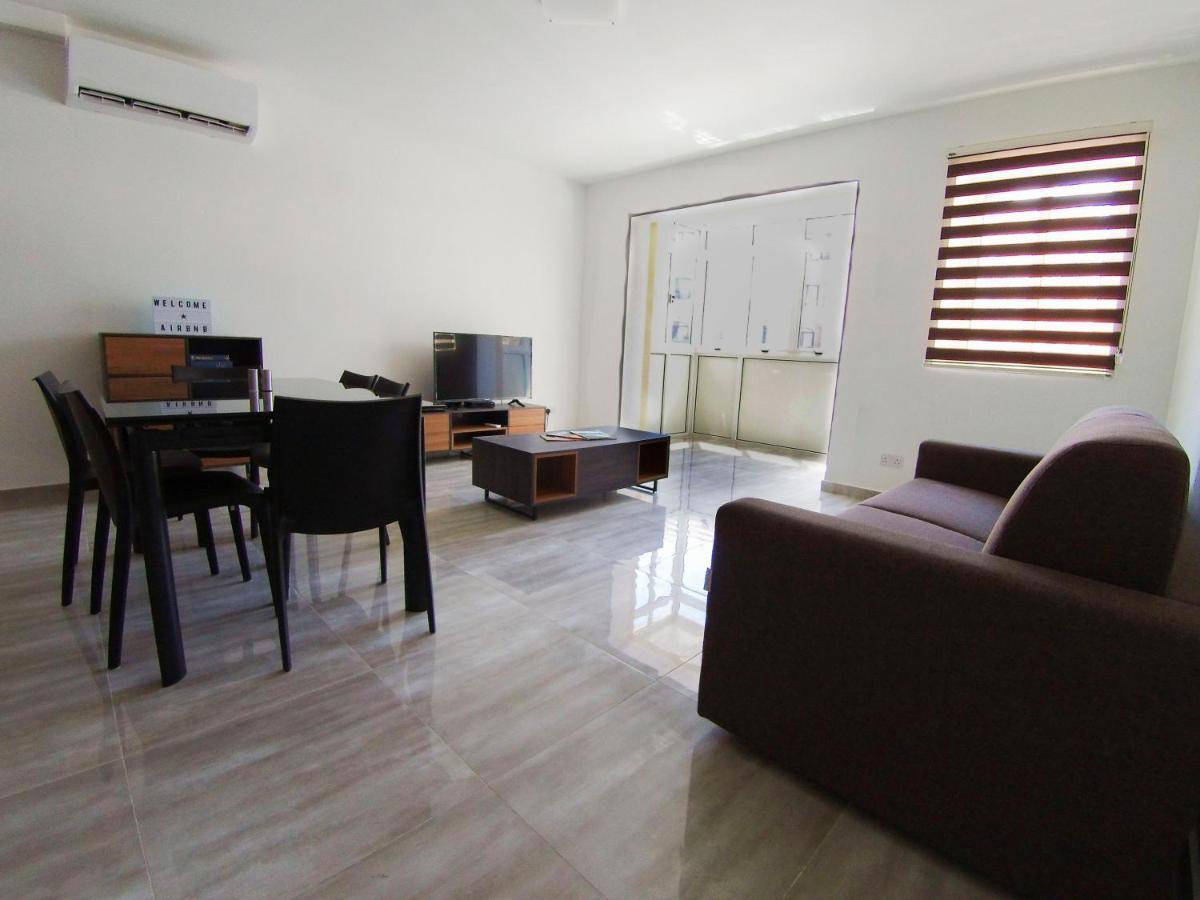 F7 Room 1, Private Double Room With Private Bathroom In Shared Flat Мсида Экстерьер фото